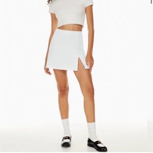 Sunday Best | Aritzia Tatiana Skirt